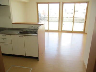 【キッチン】 | ヒルズ上之屋 | 写真とは違うお部屋になります。