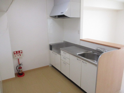 【キッチン】 | ヒルズ上之屋 | 写真とは違うお部屋になります。