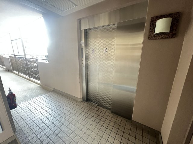 ハーヴェスト本郷のロビー