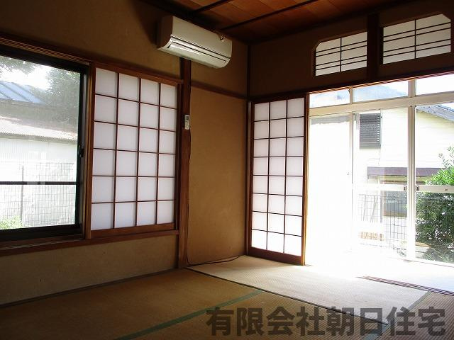 【和室】 | 奥谷町中古戸建 | 和室がひろがる居住スペース