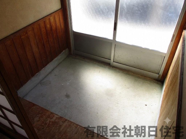 【玄関】 | 奥谷町中古戸建 | ゆったりとした玄関です