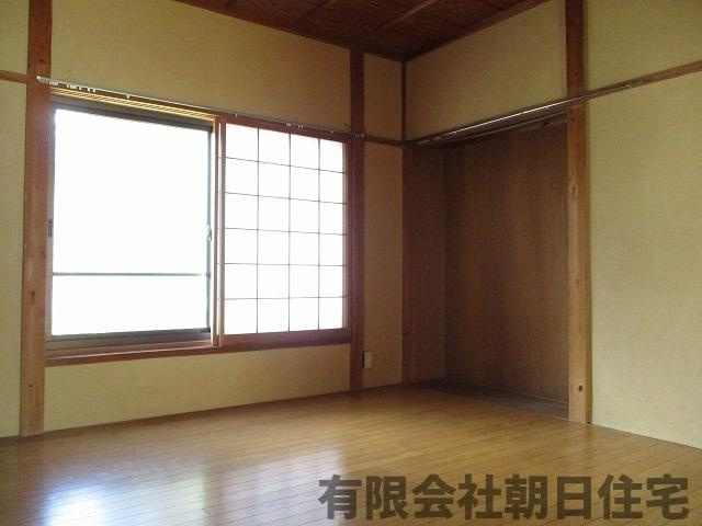 【洋室】 | 奥谷町中古戸建 | 広々とした洋室です