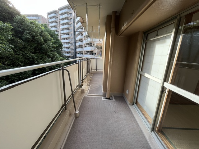 泉北鴨谷台3丁第二住宅のバルコニー