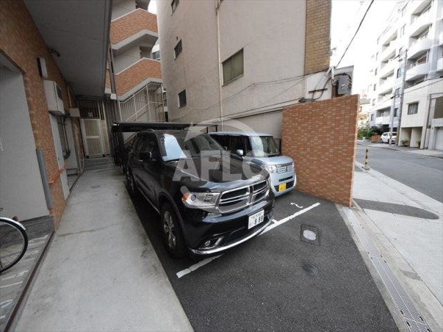 エス・キュート上本町イーストの駐車場|エス・キュート上本町イースト　駐車場