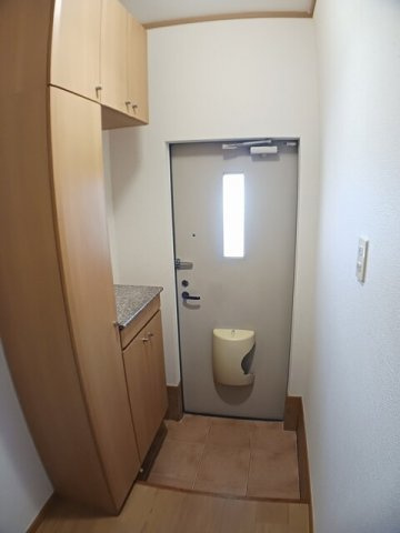 ビクトリア壱番館の玄関