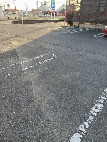 ビクトリア壱番館の駐車場