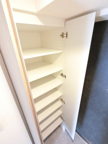 LIME RESIDENCE HIGASHINAKAYAMAの収納