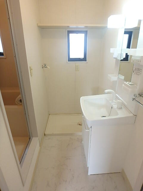 川崎市多摩区菅５丁目のアパートの洗面所