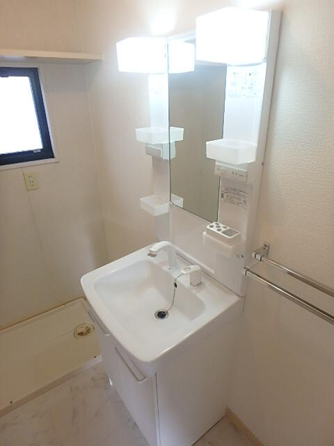 川崎市多摩区菅５丁目のアパートの洗面所