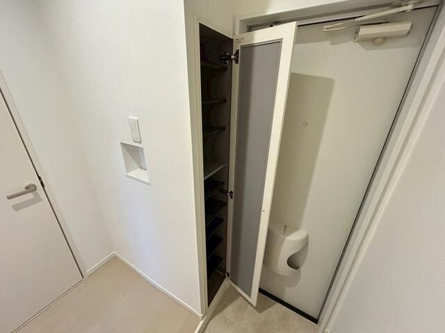 ＣＢ大和田スリージェの玄関