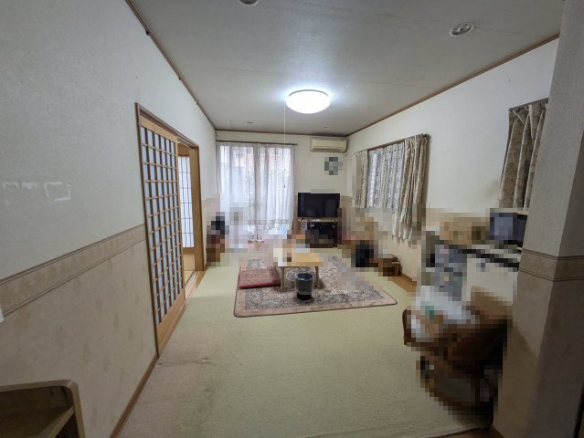 【居間・リビング】 | 飯能市仲町　4LDK