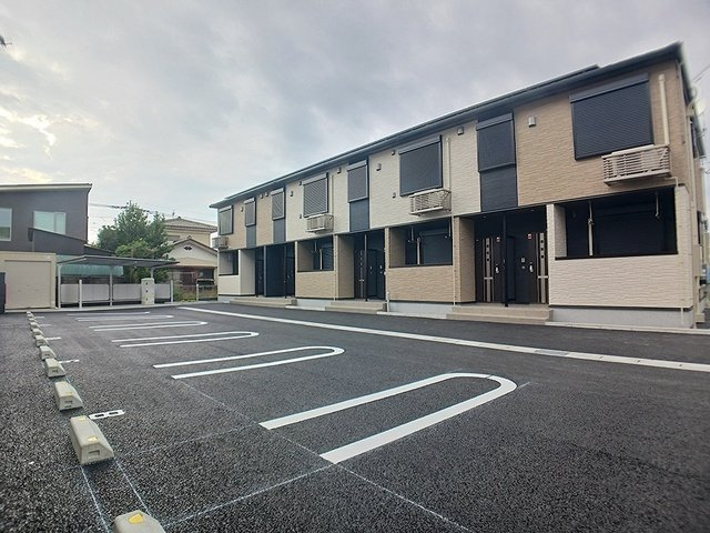 グリーンパーク　セレノの駐車場