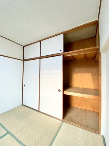 南荘マンションの収納|※同物件別号室の写真になります
