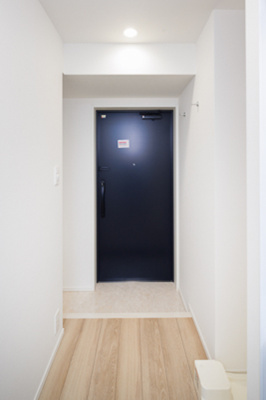 【玄関】 | ウェスタ板橋仲宿 | ※写真は同タイプ住戸です。