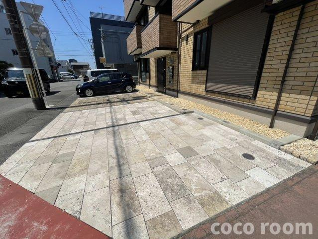 コートIの駐車場