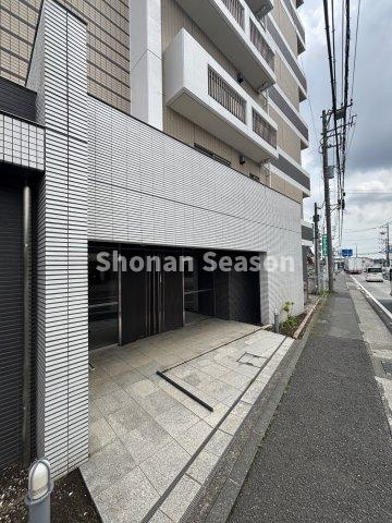 【外観】 | オートロックでセキュリティ面でも安心してお住まいいただけます。