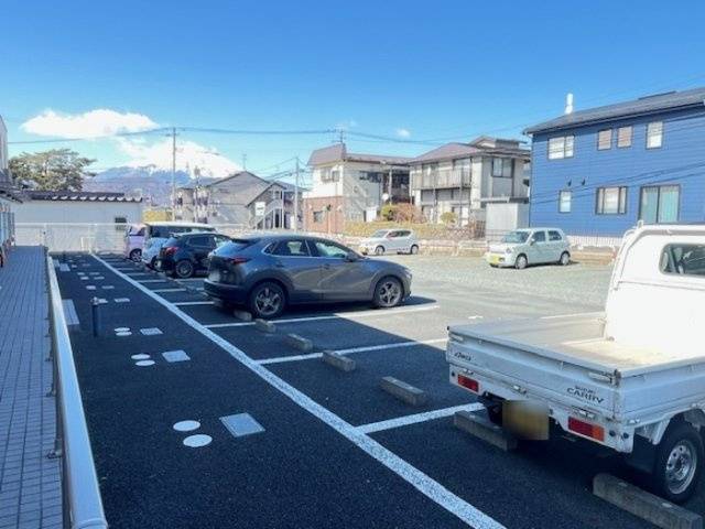 Ｙ'ｓＡＰ厨川の駐車場