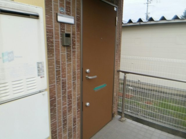 Ｙ'ｓＡＰ厨川の玄関