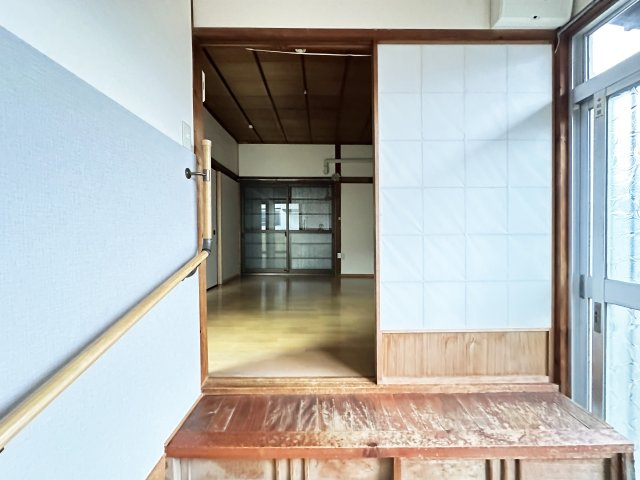 高知市天神町の一戸建ての玄関