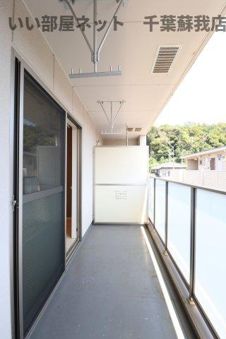 ポンデザールのバルコニー|お洗濯にも便利なバルコニー付き