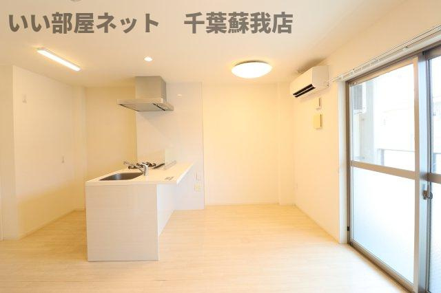 ポンデザールの居間・リビング|ゆったりとした居間です