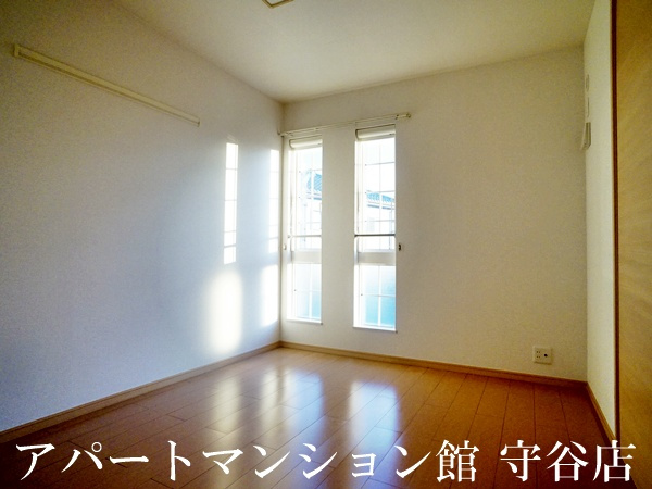 プラウドの寝室|反転です