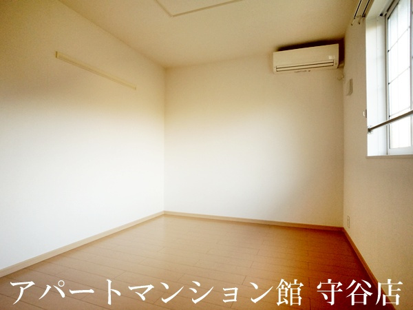 プラウドの寝室|反転です