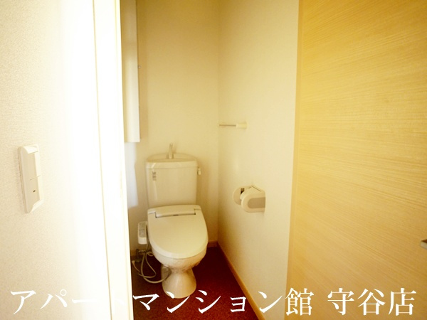 プラウドのトイレ|反転です