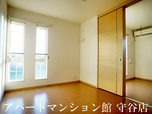 プラウドの寝室|反転です
