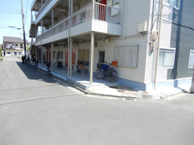 第一山下コーポのエントランス