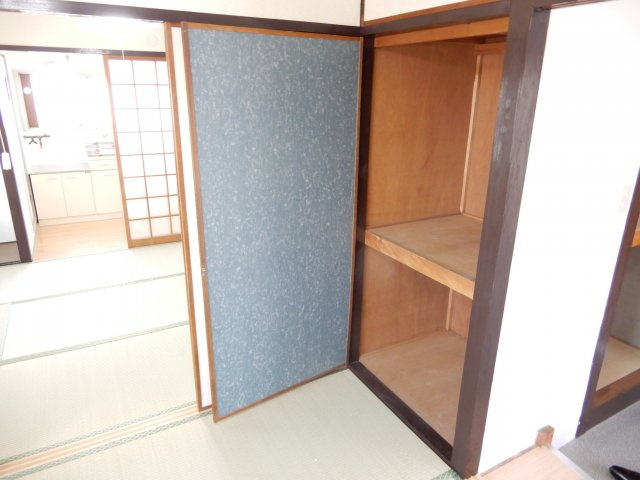 第一山下コーポの収納