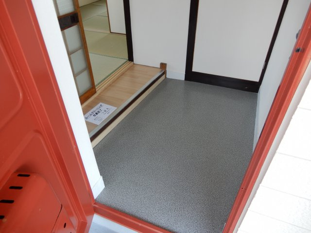 第一山下コーポの玄関