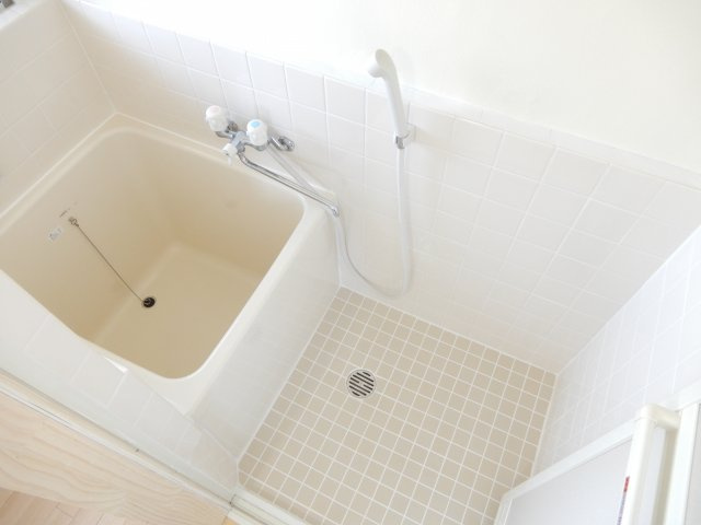 第一山下コーポの浴室