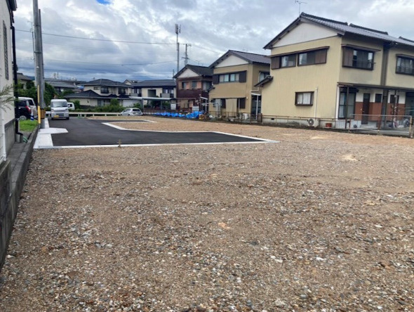 「約40坪の整形地」高知市朝倉甲Ｄ号地　売地の外観|車の行き来が少ない立地です。
