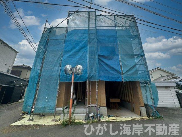 茅ケ崎市南湖５丁目　新築戸建　B棟の外観|7月30日撮影　建築中　現地外観