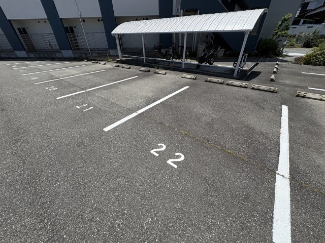 オプティマⅢの駐車場