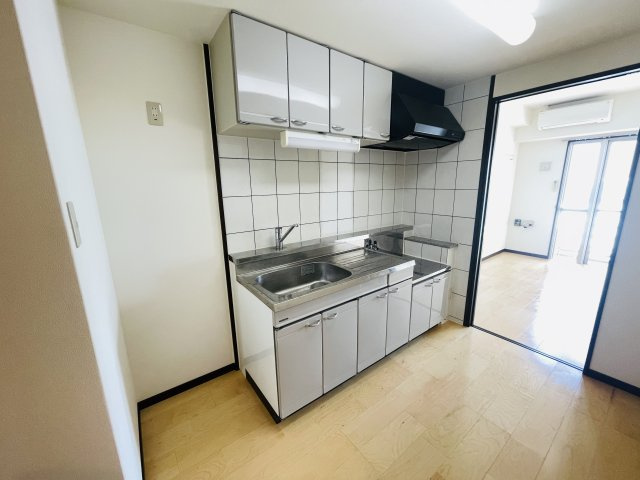 レジデンス森山のキッチン|※階数は異なります。