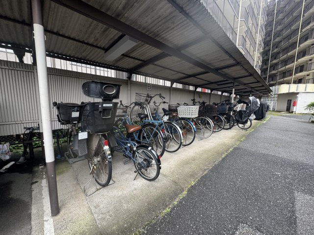 ハイラーク船堀（1階部分）／仲介手数料無料／内装新規フルリノベーションの駐輪場