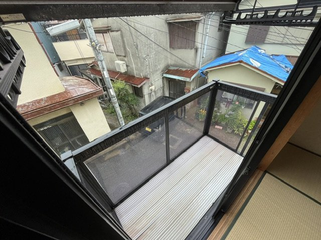 北野田貸家のバルコニー