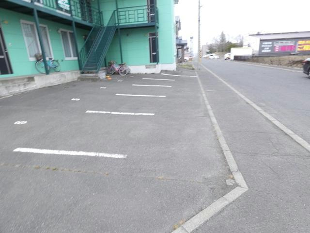 アーバンエスパルスの駐車場