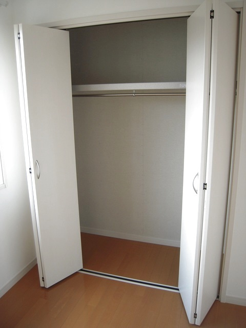 ラフィネ本郷台の収納