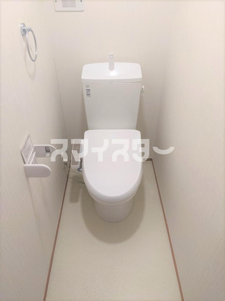 青梅市河辺町４丁目のアパートのトイレ