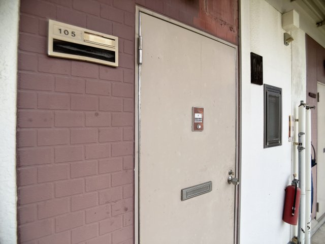 ハイツ向陽の玄関