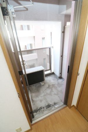 クレスト呉服町のバルコニー