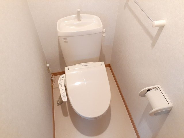 エスペランサ・ヤマダのトイレ