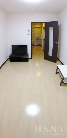 レオネクストシャトル杉田Ⅵの居間・リビング|同タイプ参考写真です。