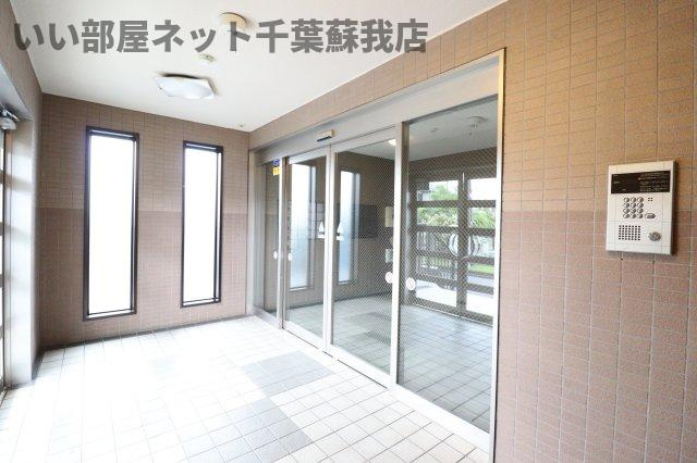ゼファーシャン・ティオン蘇我壱番館 のロビー|ゆとりのあるロビーです