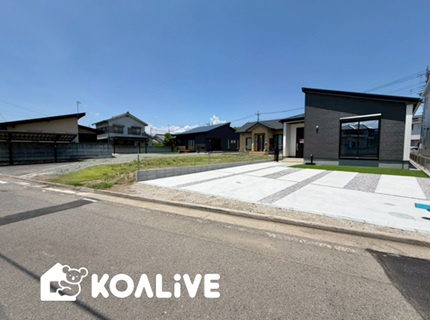 【外観】 | 高崎市下中居町　GRAFARE | 現地ご案内ツアー開催中！早朝やお仕事帰りのご見学にもすぐ対応致します！見学ご予約はコアライブまでお気軽にお問い合わせ下さい！