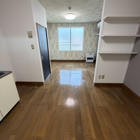 アバンセ20の居間・リビング|こちらのリビングで趣味の時間をお楽しみください