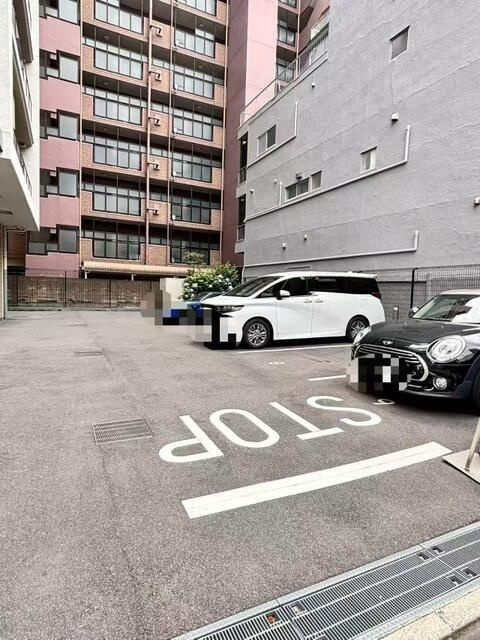 クレヴィア日暮里ＴＨＥ　ＲＥＳＩＤＥＮＣＥの駐車場